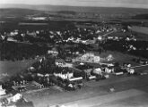 Flyg över fällforsvägen och gamla Folkskolan 1937